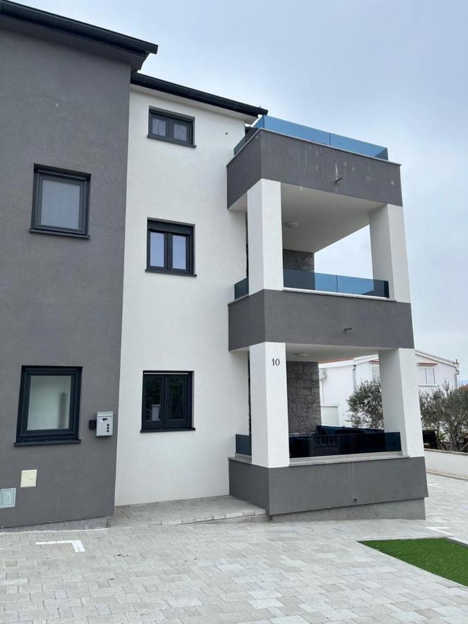 Apartment Irene No.2 Vir Exterior photo